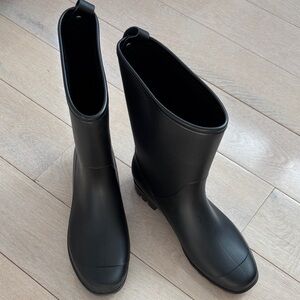 New without tags Black Women's Winter & Rain Boots